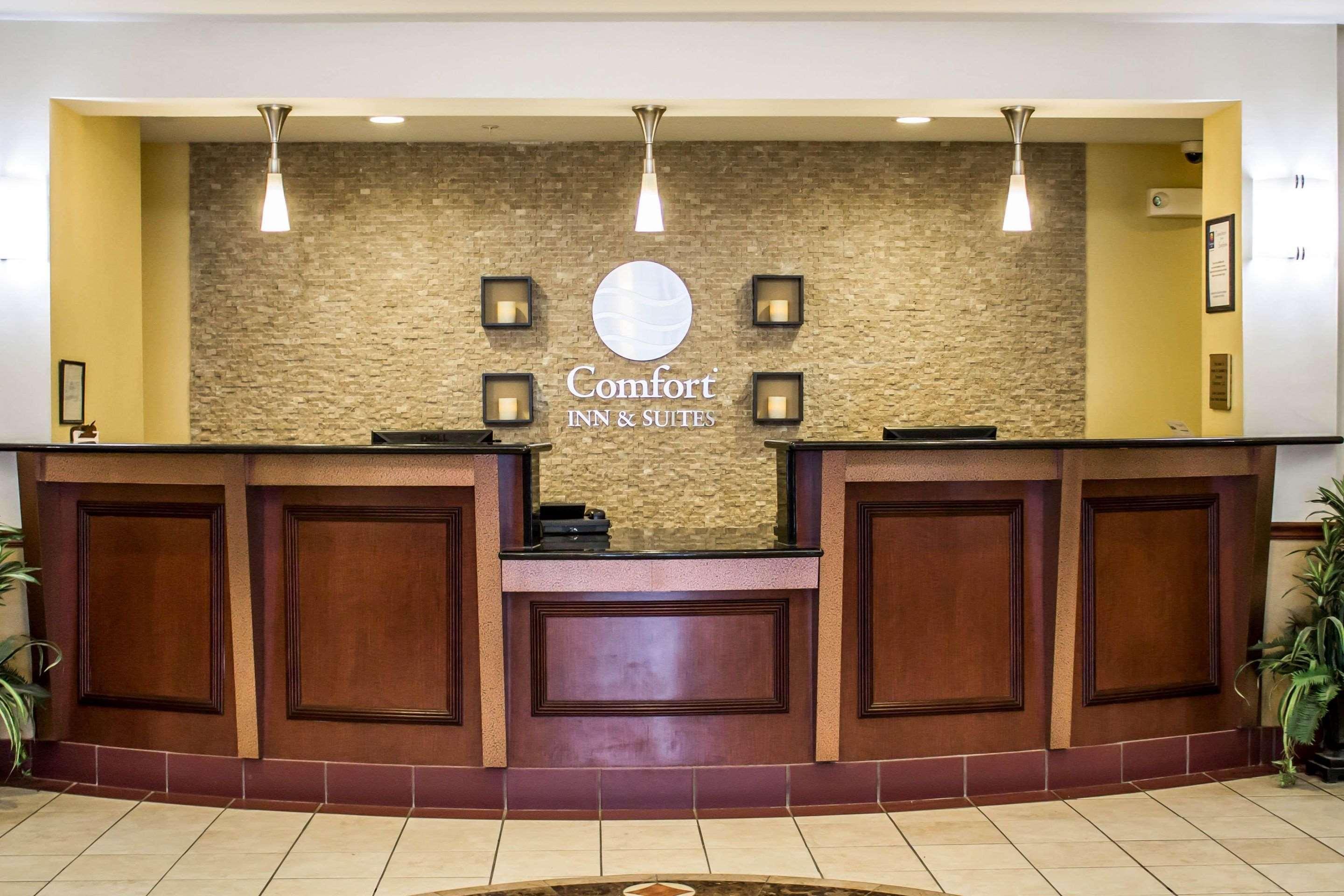 Comfort Inn & Suites Kent - University Area Eksteriør bilde